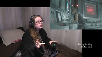 Uită-Te La Un Strip-Tease În Timp Ce Joci Resident Evil 2 Partea 16